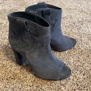 Gray suede open toed boot